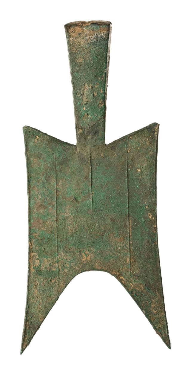 Pointed-Shoulder Hollow-Socket Spade